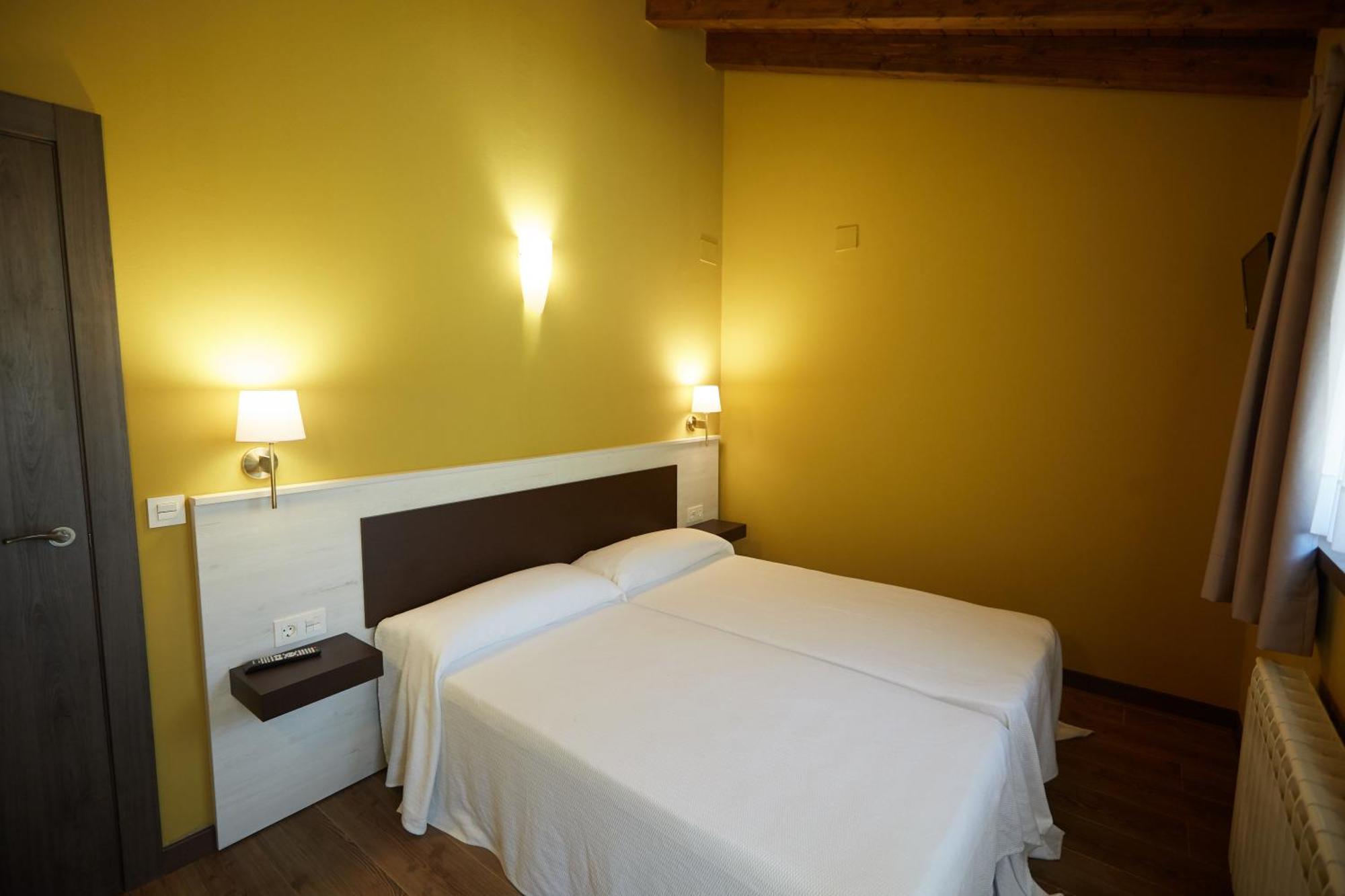 Apartment Rurales Casa La Piedra Collía